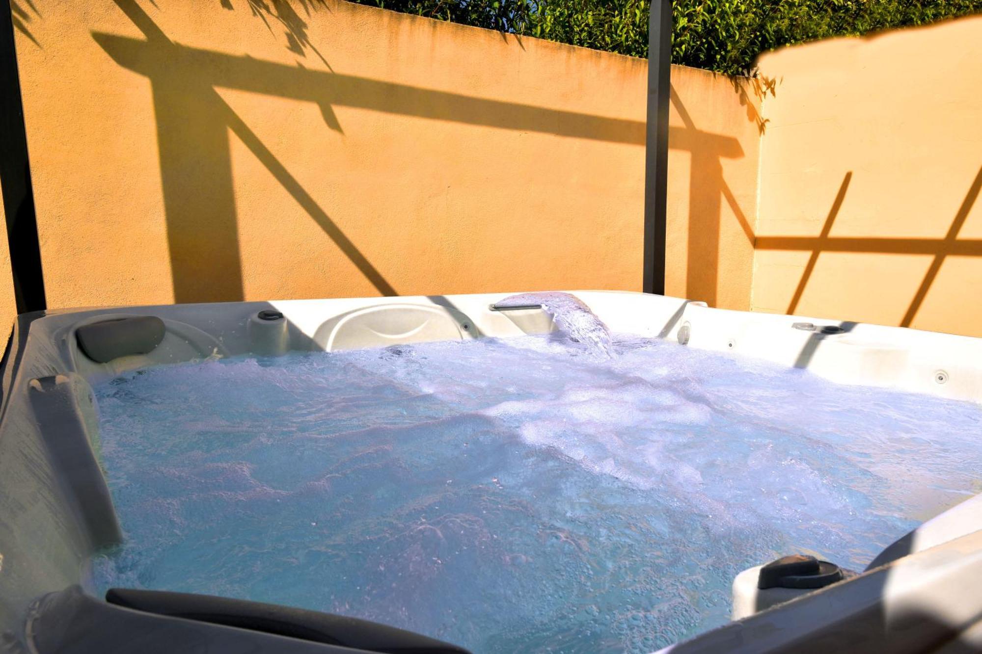 Casa vacanze Maison Les Chenes - Jacuzzi - Confort - Calme & Idealement Situe - Clim - Parking Sauzet (Drome)